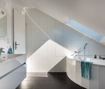 Tolle Dachwohnung mit Loftcharakter - Photo 3