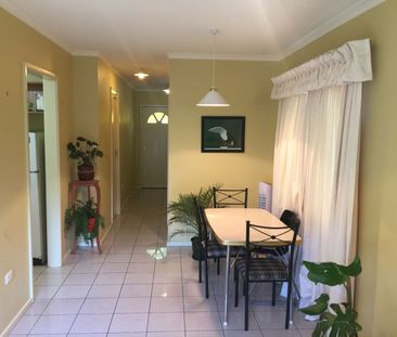 Central East Location - Just 2 Blocks to the CBD - Photo 3