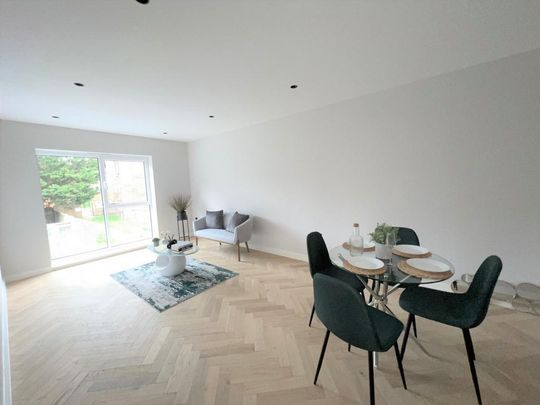 2 bedroom flat to rent - Photo 1