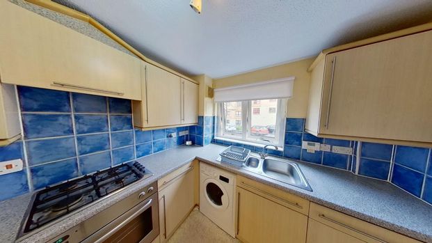 2 bedroom flat to rent - Photo 1