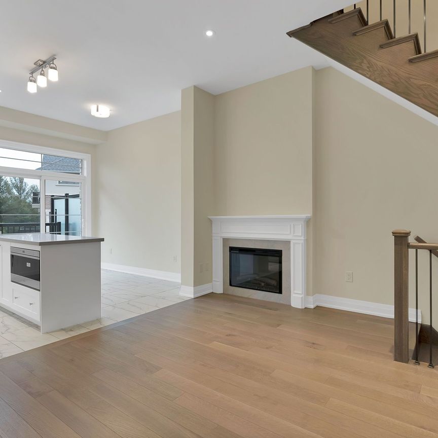 For Lease - 4289 Major Mackenzie Drive, Markham, Ontario - Photo 1