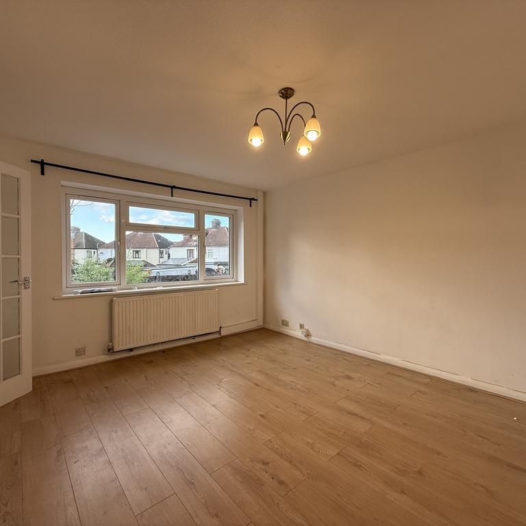 2 bedroom maisonette to rent - Photo 1