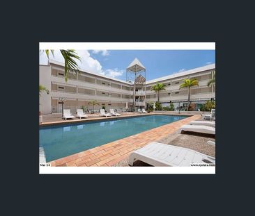 Furnished Studio Apartment next to Cairns Hospital - Electricity In... - Photo 3