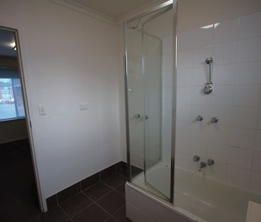 One bedroom with it all! - Photo 6