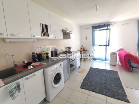 Location Appartement 1 pièce 34m² NIMES 30000 - Photo 5