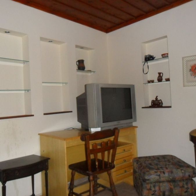 Studio/Γκαρσονιέρα για ενοικίαση Άνω Πόλη - Φωτογραφία 1