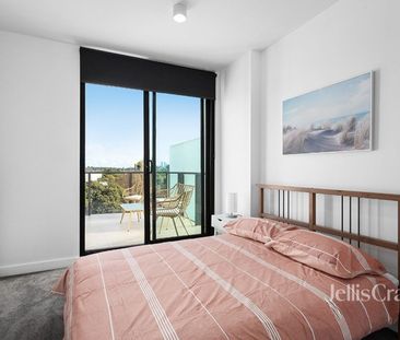 1 Bedroom Apartment With City Views - Photo 2