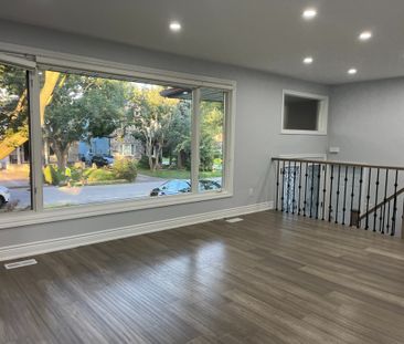For Lease - 30 Moynes Avenue, Toronto, Ontario - Photo 5