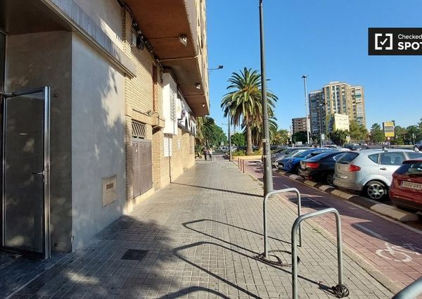 valencia, Valencian Community 46002