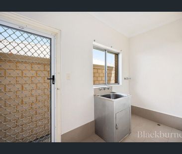 Prime Kardinya Location - Photo 4