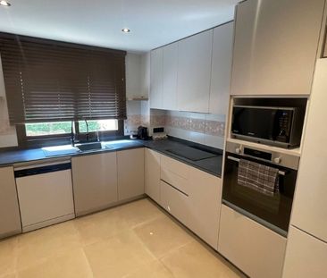 2 Bedroom Apartment For Rent in Benahavís, Málaga - Photo 6