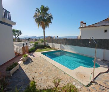 Chalet individual en urbanización de Alhaurín de la Torre – alh27jv2 - Photo 6
