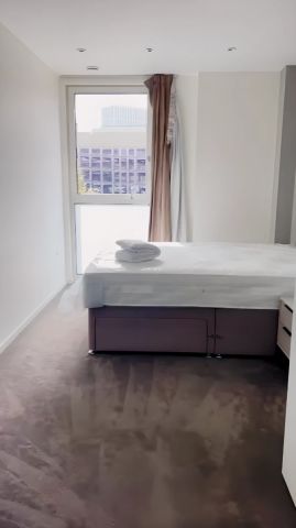 2 Bedroom 2 Bathroom Flat5 - Photo 5