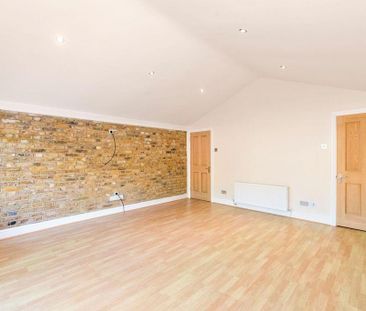 3 bedroom ground floor flat to rent - Photo 3