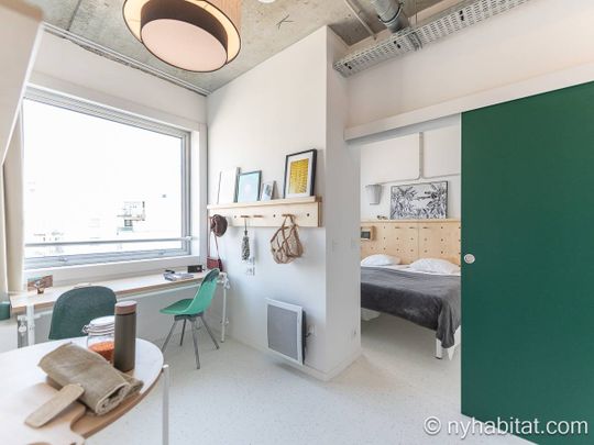 Logement à Paris, Location meublée - Photo 1