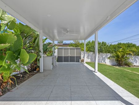 106 Woodend Rd, Woodend QLD 4305 - House For Rent | Domain - Photo 2