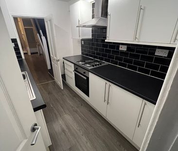 2 Bed Terraced House, Day Street, L13 - Photo 5