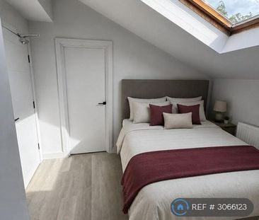 1 bedroom in a house share to rent - Photo 4