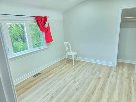 For Lease - 1377 Stouffville Road, Richmond Hill, Ontario - Photo 4