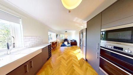 3 bedroom apartment to rent - Photo 3