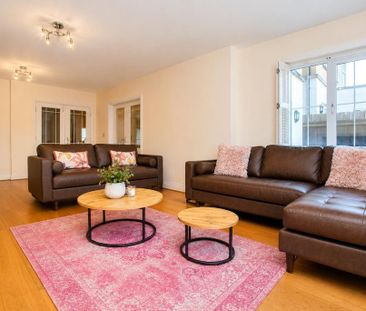 5 bedroom detached house to rent - Photo 1