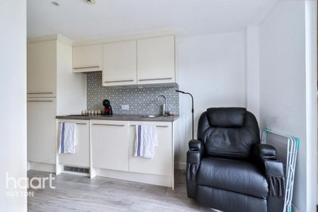 Studio to rent - Photo 3