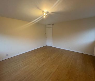 2 bedroom property to rent - Photo 6