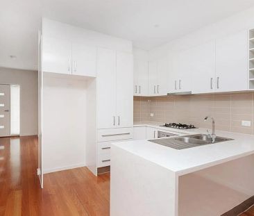 Contemporary Townhouse in Convenient Location - Photo 1