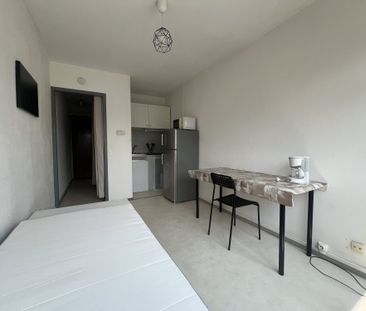 Location Appartement 1 pièce 16m² CLERMONT FERRAND 63100 - Photo 2