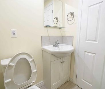 For Lease - 721 Danforth Avenue Unit# 2A, Toronto, Ontario - Photo 5