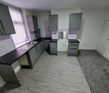 2 bedroom terraced house to rent - Photo 6