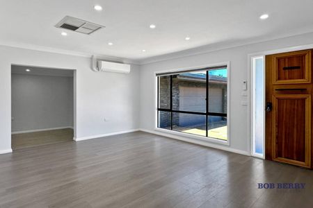 Renovated 4-Bedroom Home in East Dubbo - Close to Schools, Orana Mall & Dubbo Base Hospital - Photo 2