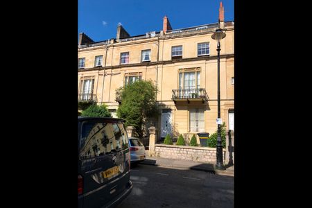 4 Bed Maisonette, Westbourne Place, BS8 - Photo 5