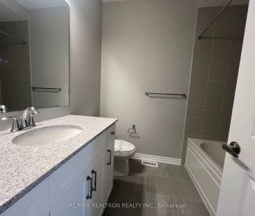 Condo Townhouse For Lease | W9250716 - Photo 5