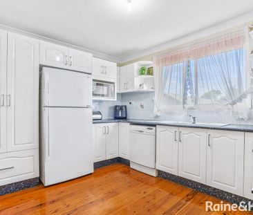 Charming and spacious family home! - Photo 2