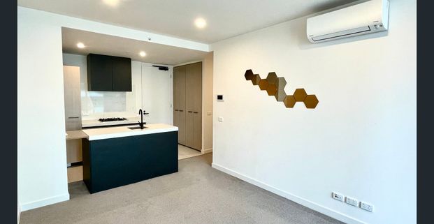 Park Avenue - Modern Two Bedroom Apartment In South Melbourne - Photo 1