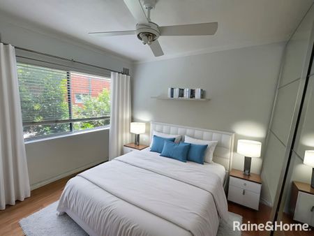 FOR LEASE - Apartment in a Boutique Block of Six - Photo 2