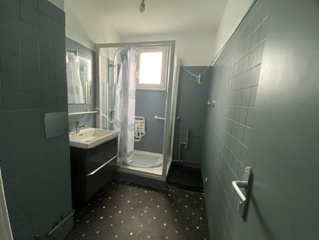 Location Appartement 4 pièces 71m² - Photo 5