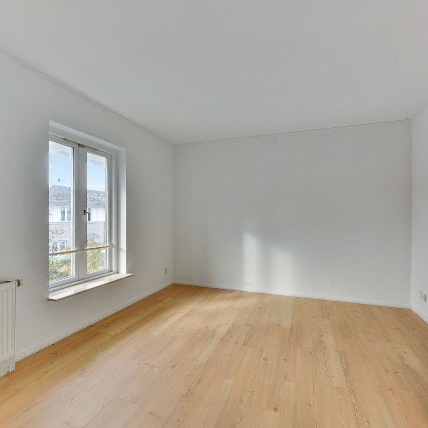 Hyggelig lejlighed med byhus stemning - Photo 1