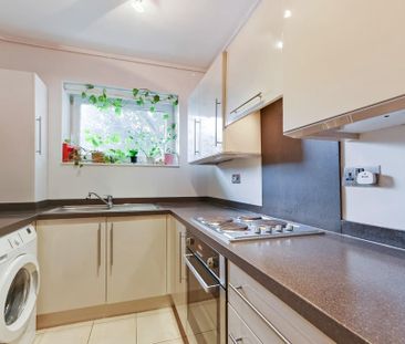 2 Bed Flat, Pallant House, SE1 - Photo 5