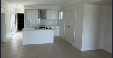 Brand New 3 bedroom home, Waiting for you to call home! - Photo 4