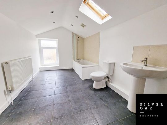 3 bedroom terraced house to rent - Photo 1