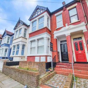 Milton Avenue, Westcliff On Sea, Essex, SS0 - Photo 2