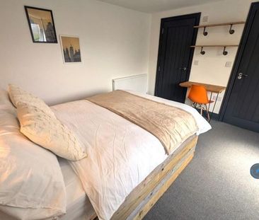1 bedroom in a house share to rent - Photo 5