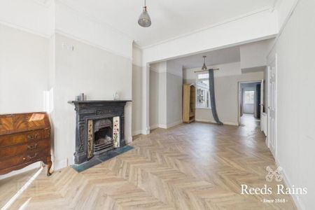 4 Springfield Road, Bangor, BT20 5BZ - Photo 2