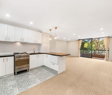 "2 Bedroom Apartment with Secure Parking in Sydney Park Village" - Photo 5
