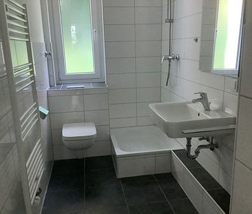 2-Zimmer-Erdgeschoss-Wohnung in energetisch saniertem Haus! - Photo 1