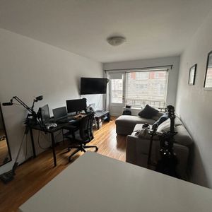 Grand 3 1/2 Au Coeur De L'UdeM/HEC/ Poly - Photo 3