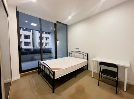 2 bed 1 bath - Photo 5