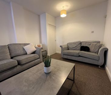 3 bedroom terraced house to rent - Photo 4